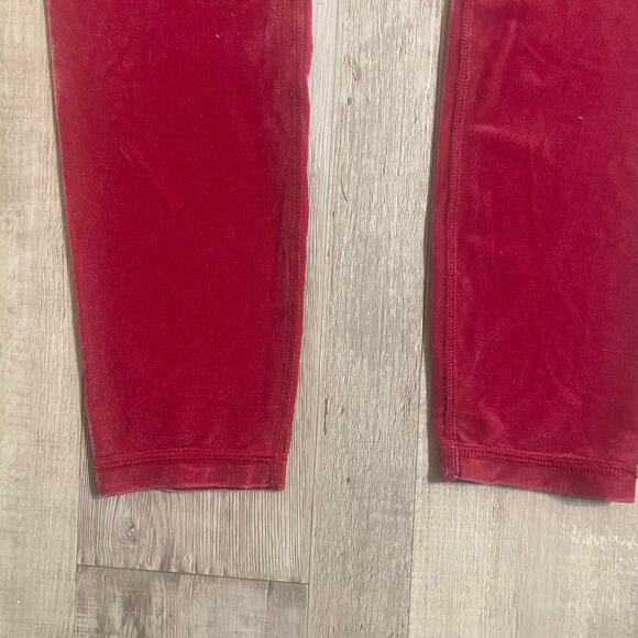 ATHLETA Elation Velvet Tight MEDIUM Berry - Picture 12 of 16